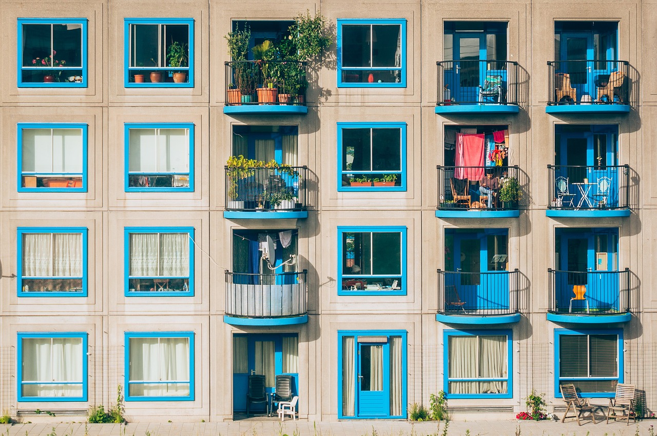 Apartments Neighbors